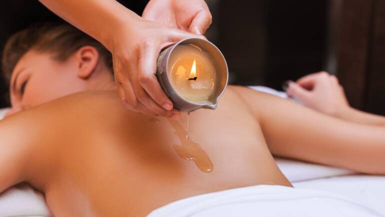 Masáž horúcim voskom – ideálna masáž na chladné mesiace